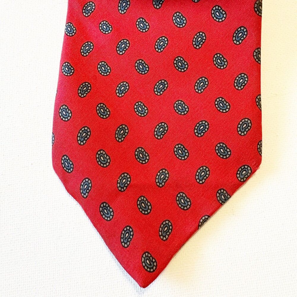 Robert Talbott The Regiment Shops Colorado Silk Tie Hand Sewn Red Paisley Italy